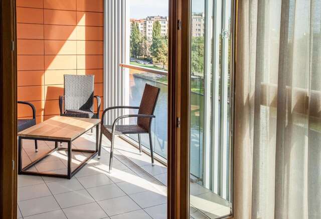 Апартаменты Stay Win Riverfront Lofts Гданьск-14